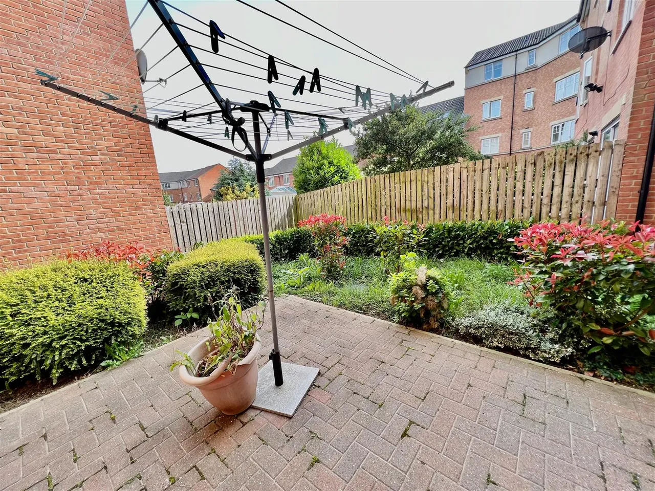 Ovett Gardens, St James Village, photo 9