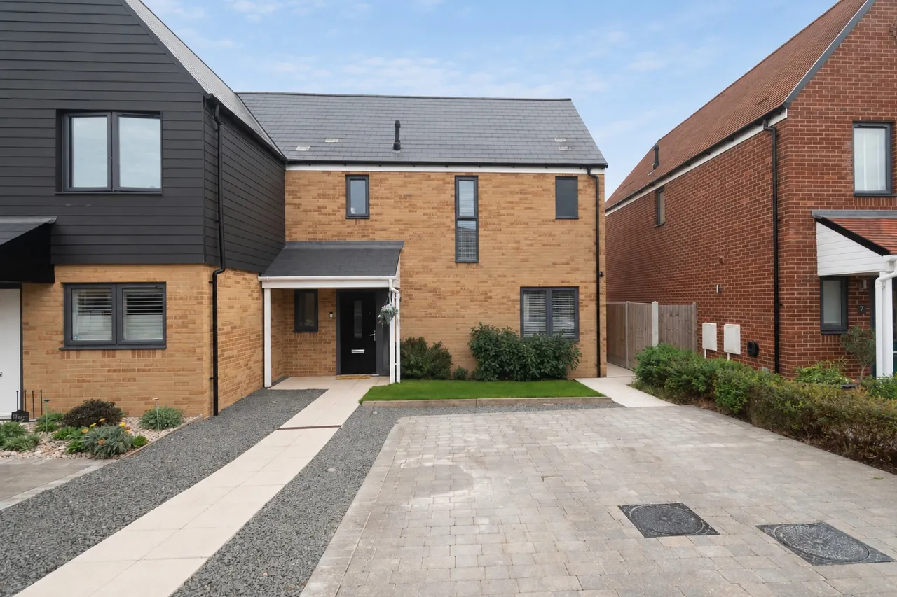 2 bed house for sale, Citronella Road, Whitstable, CT5