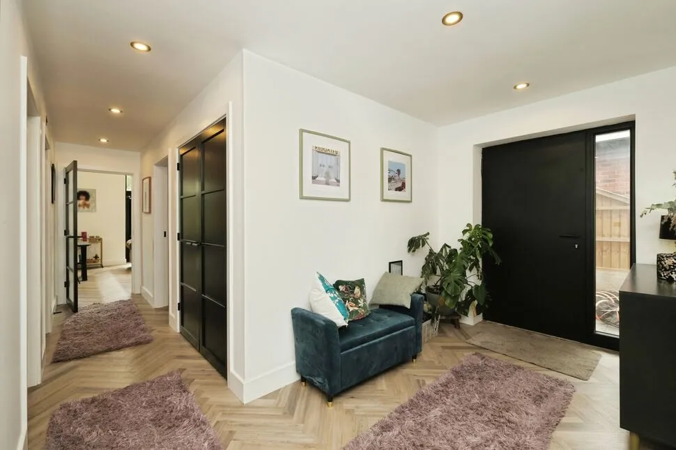 Off the Avenue, Sutton-in-Ashfield, Nottinghamshire, NG17, photo 9