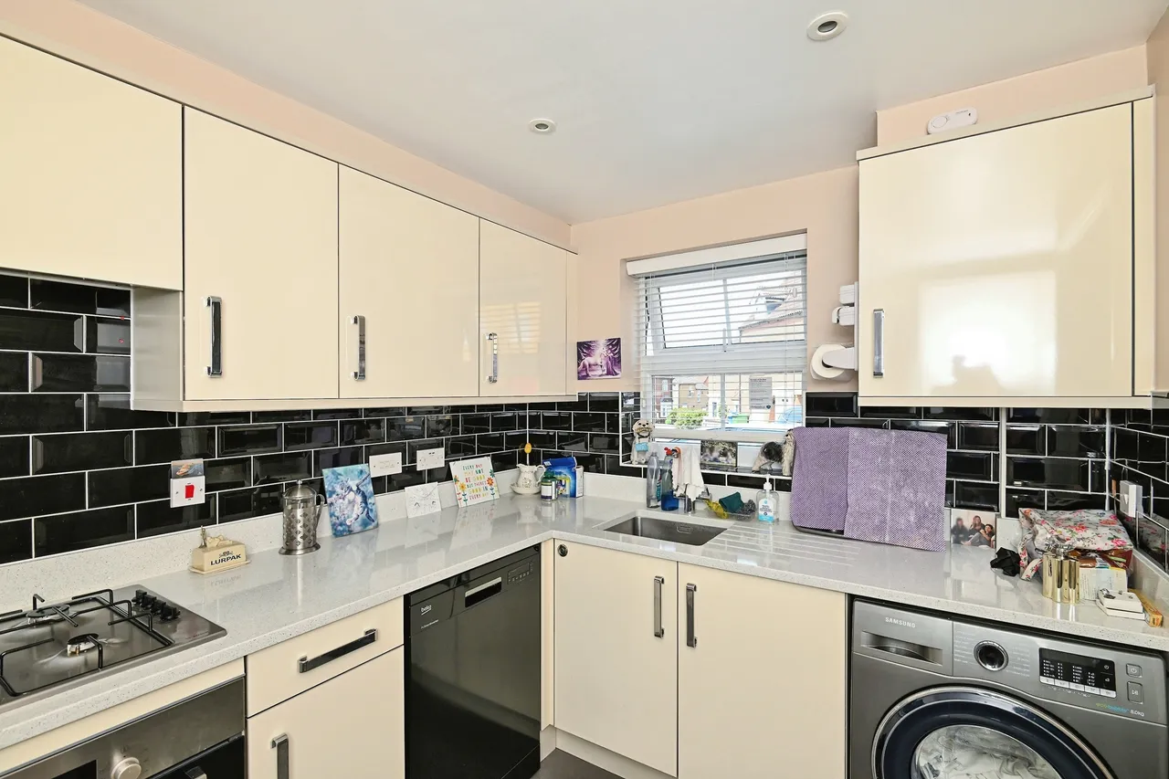 Monarch Drive, Sittingbourne, ME10, photo 5