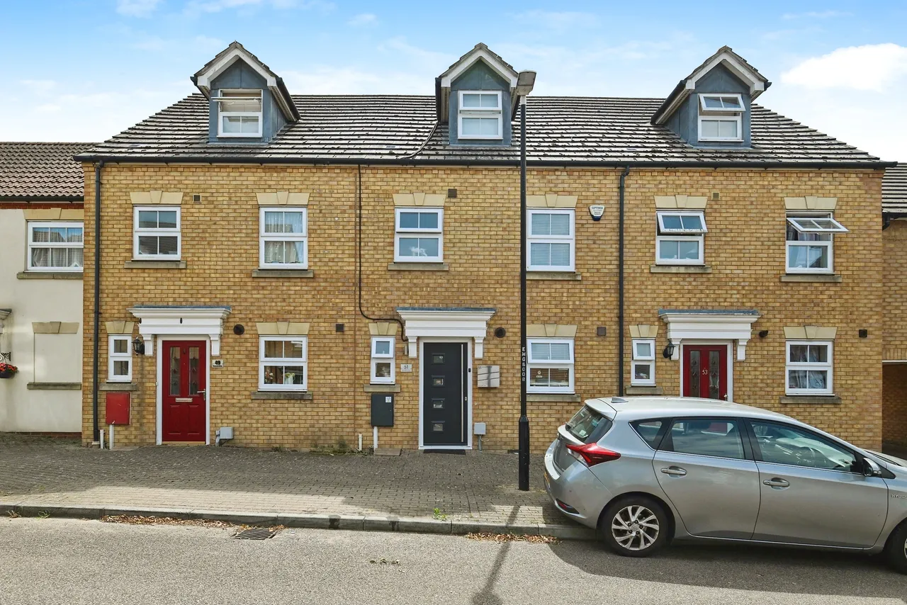 3 bed house for sale, Monarch Drive, Sittingbourne, ME10