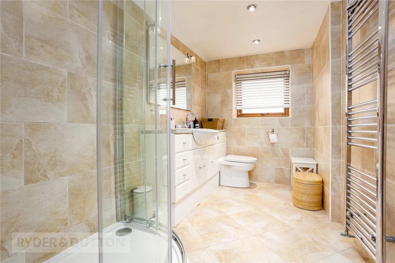 Heights Lane, Delph, OL3, photo 22