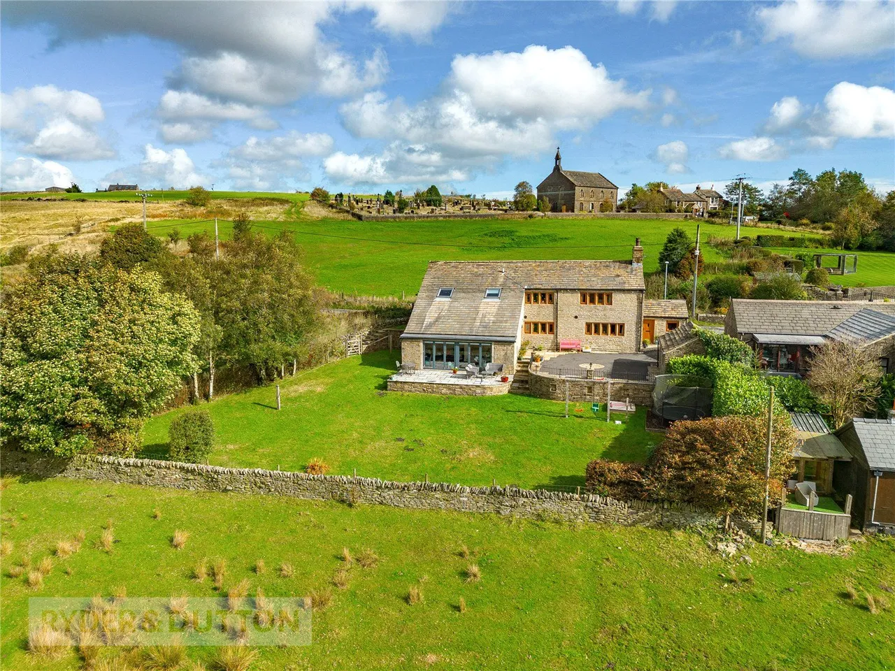 4 bed house for sale, Heights Lane, Delph, OL3