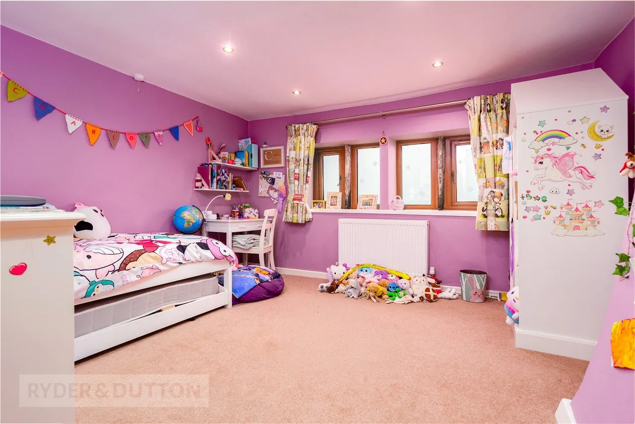 Heights Lane, Delph, OL3, photo 19