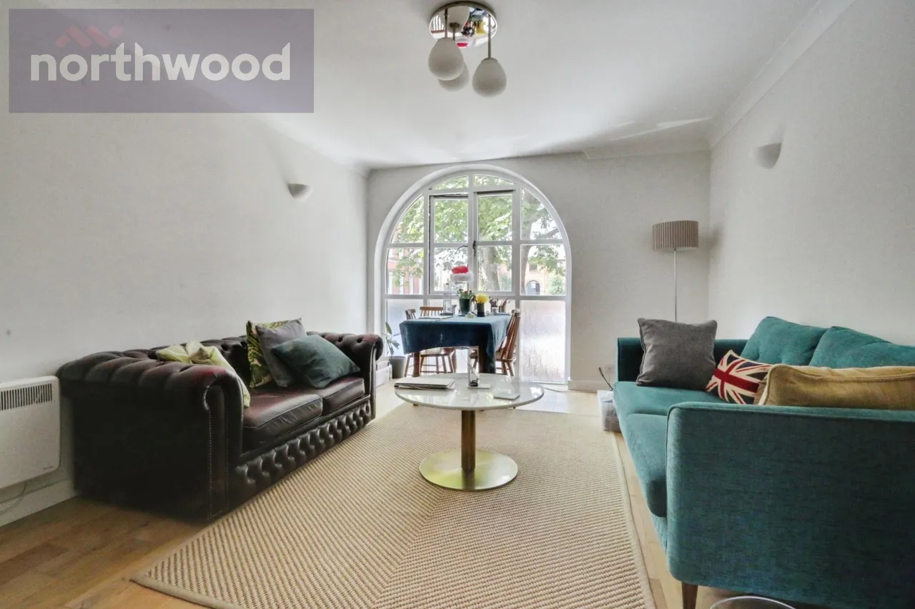 3 bed house to rent, County House Mews, Monkgate Cloisters, YO31