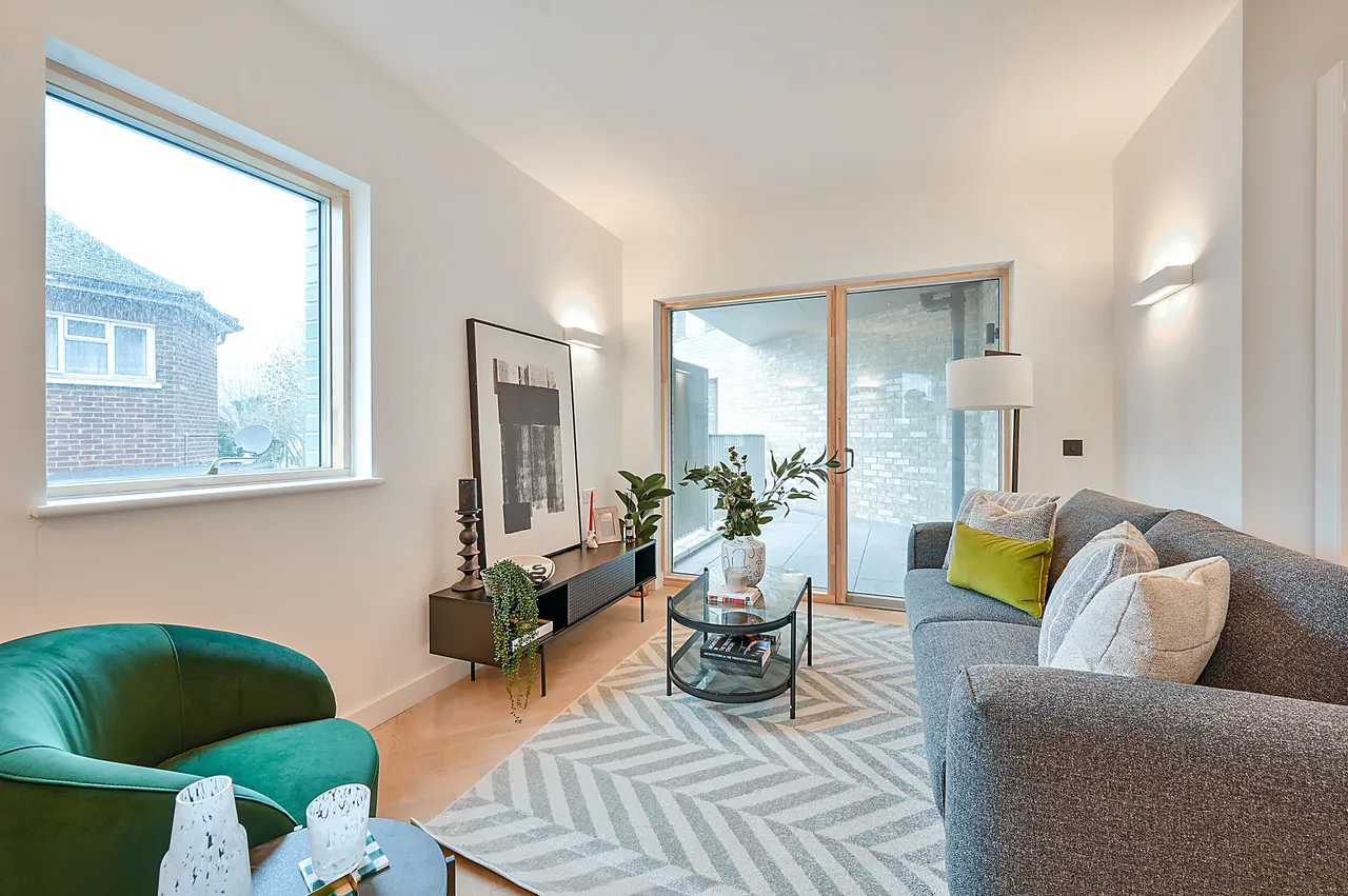 Flat 1, Madeleine Court, Acton, photo 4