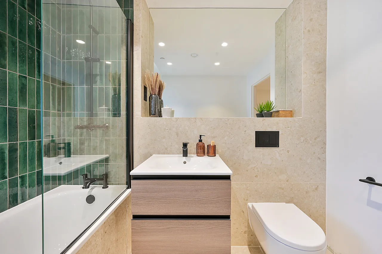 Flat 1, Madeleine Court, Acton, photo 9