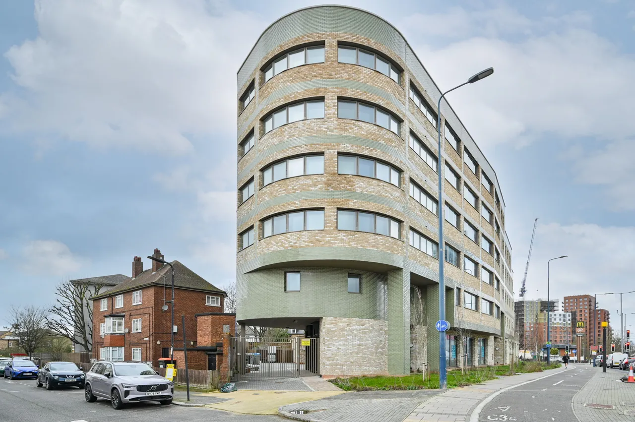 Flat 1, Madeleine Court, Acton, photo 12