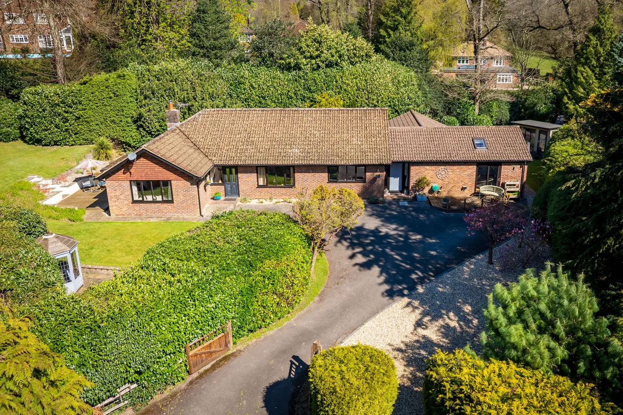 Bunch Lane, Haslemere, GU27, photo 23