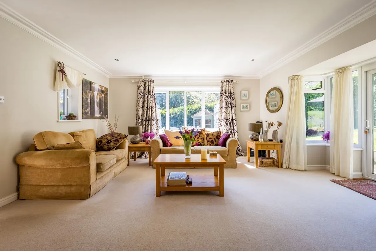 Bunch Lane, Haslemere, GU27, photo 5