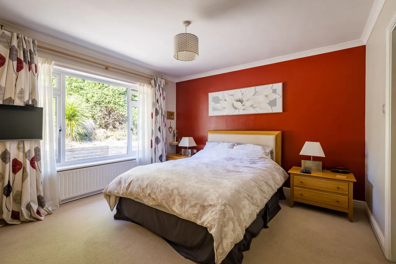 Bunch Lane, Haslemere, GU27, photo 15