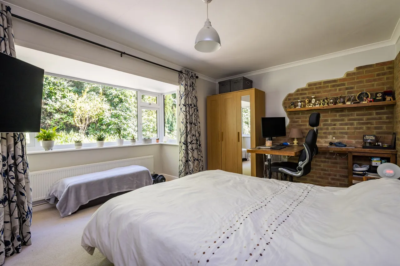 Bunch Lane, Haslemere, GU27, photo 16
