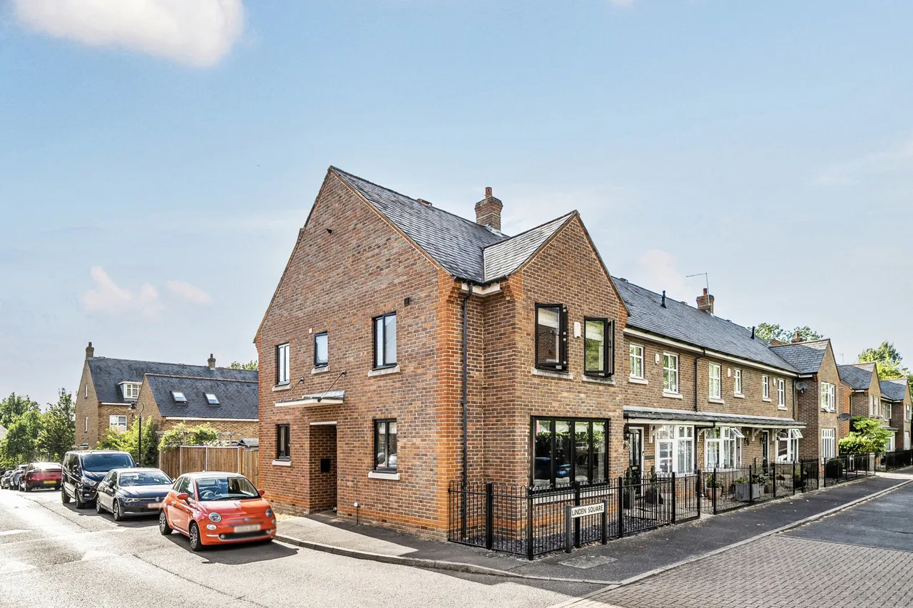 Linden Square, Harefield, UB9, photo 14