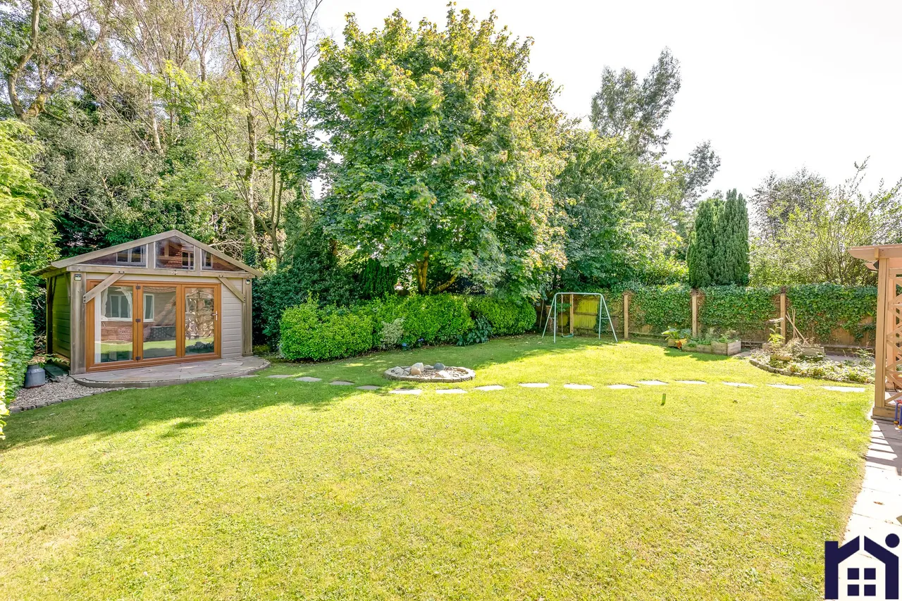 Hardacre Lane, Whittle-Le-Woods, Chorley, PR6 7PQ, photo 28