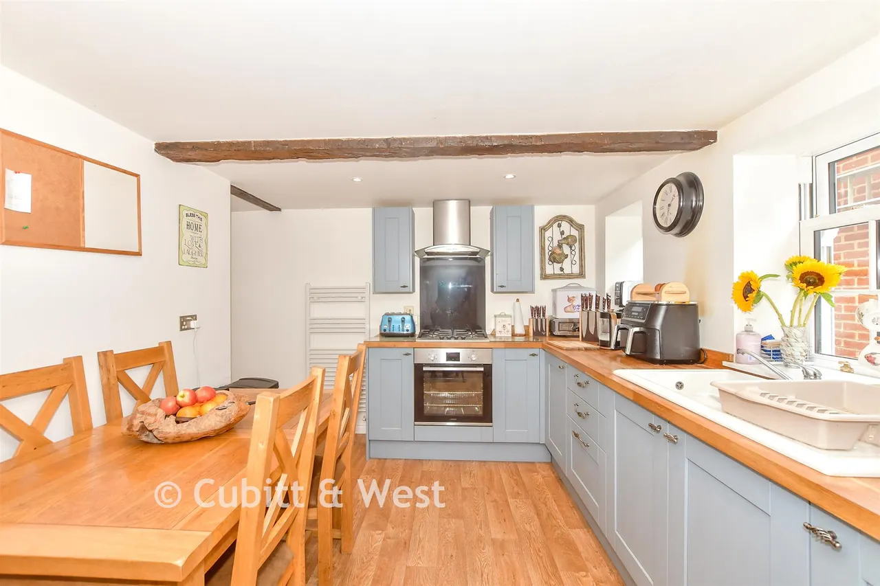 London Road, Horndean, PO8, photo 6