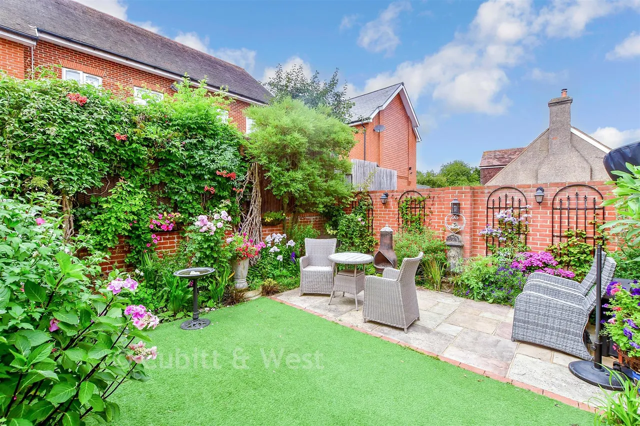 London Road, Horndean, PO8, photo 10