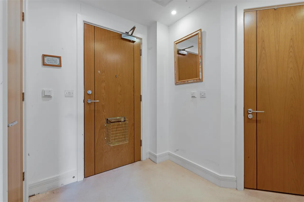 High Street, Ongar, CM5, photo 8
