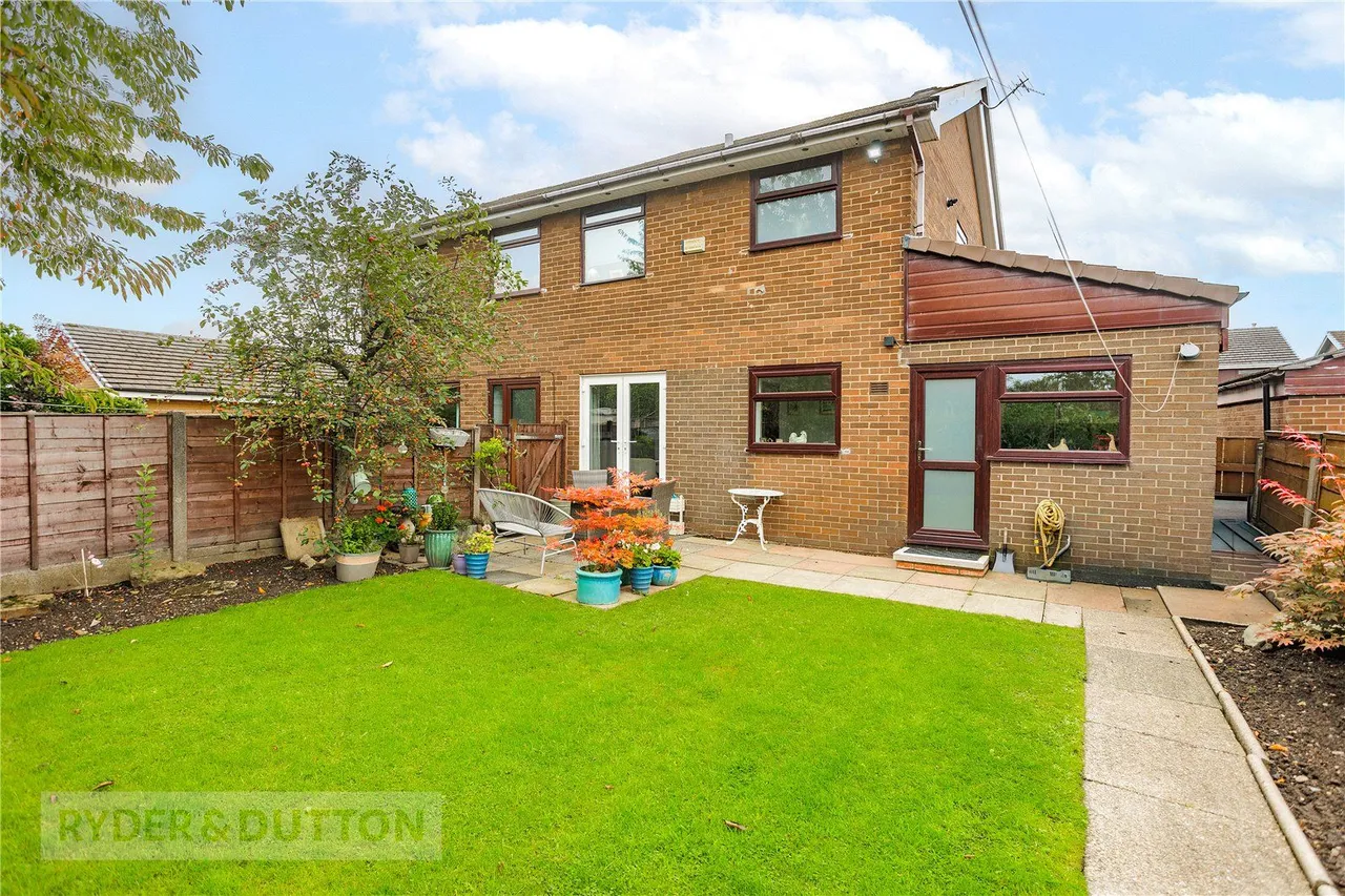 Arnside Avenue, Chadderton, OL9, photo 18