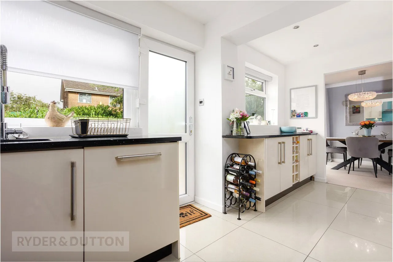 Arnside Avenue, Chadderton, OL9, photo 7