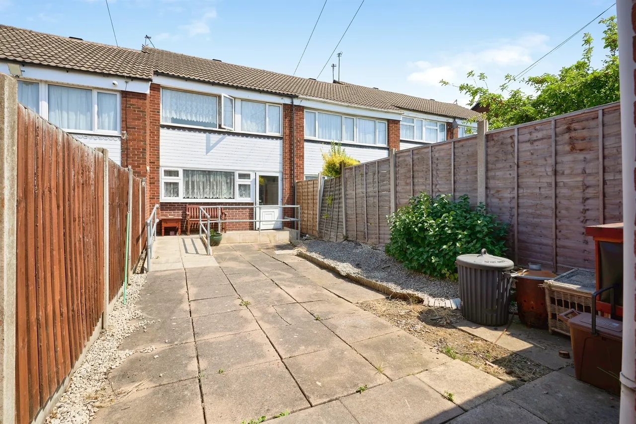 Holloway Bank, West Bromwich, B70, photo 8