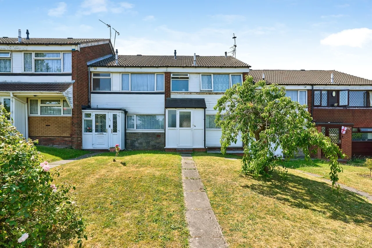 3 bed house for sale, Holloway Bank, West Bromwich, B70