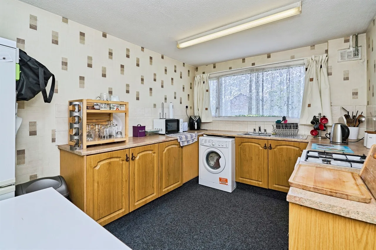 Holloway Bank, West Bromwich, B70, photo 4