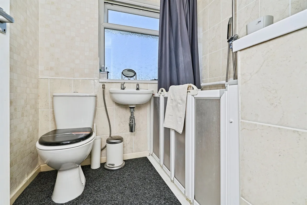 Holloway Bank, West Bromwich, B70, photo 11