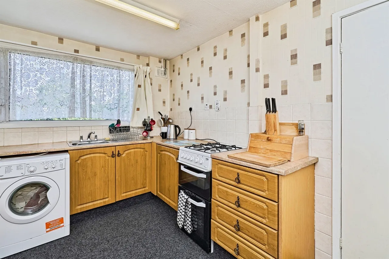 Holloway Bank, West Bromwich, B70, photo 5