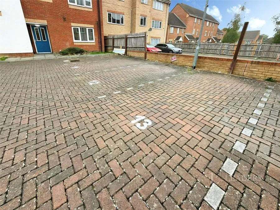 Sarum Road, Luton, LU3, photo 12