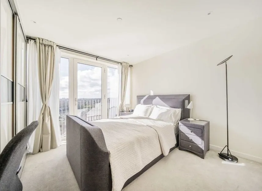Moorhen Drive, West Hendon, NW9, photo 5