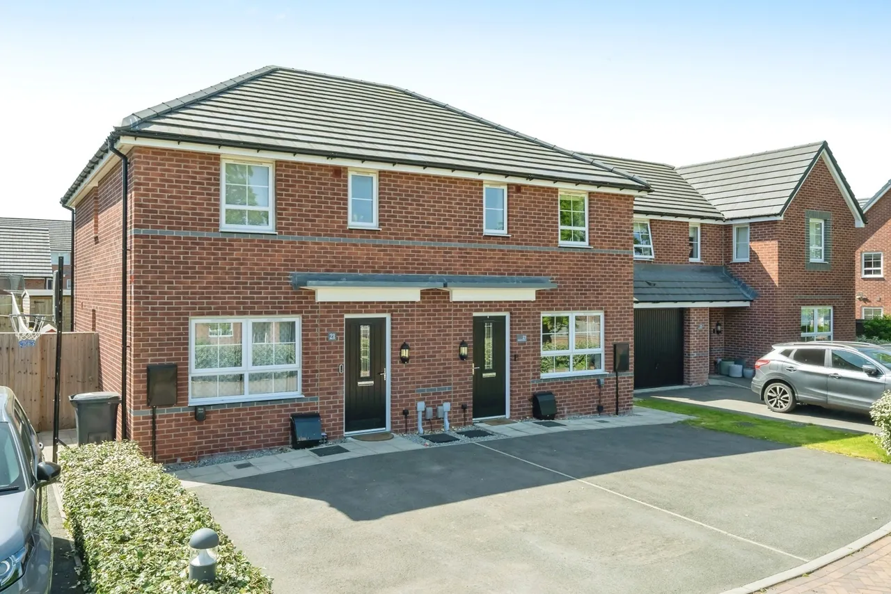 3 bed house for sale — Falstaff Gardens, Appleton, Warrington, Cheshire, WA4