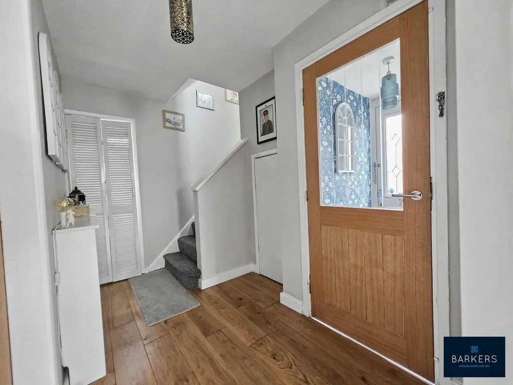 Brown Hill Drive Birkenshaw, Bradford BD11 2AZ, photo 6