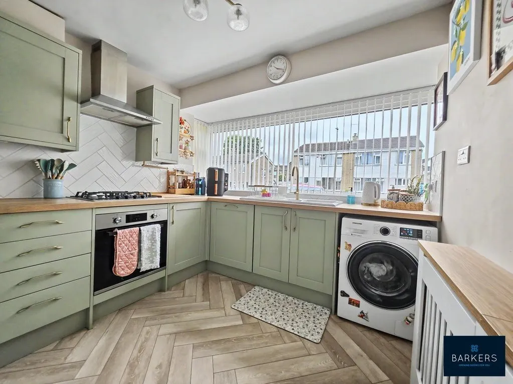 Brown Hill Drive Birkenshaw, Bradford BD11 2AZ, photo 8