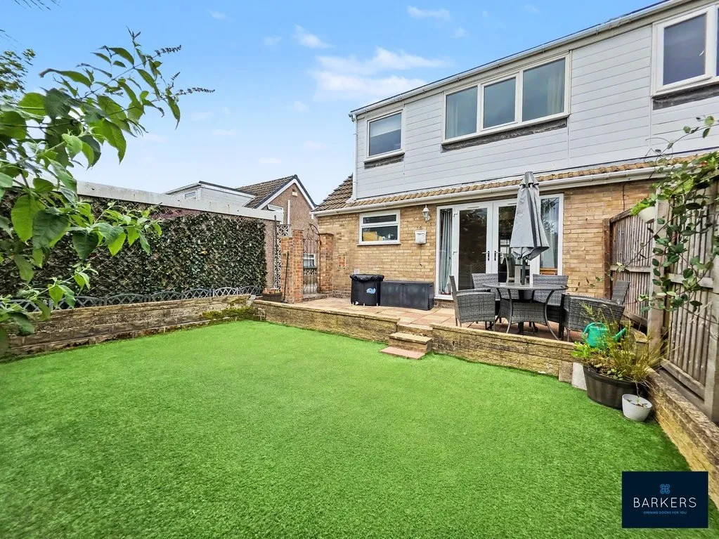Brown Hill Drive Birkenshaw, Bradford BD11 2AZ, photo 15