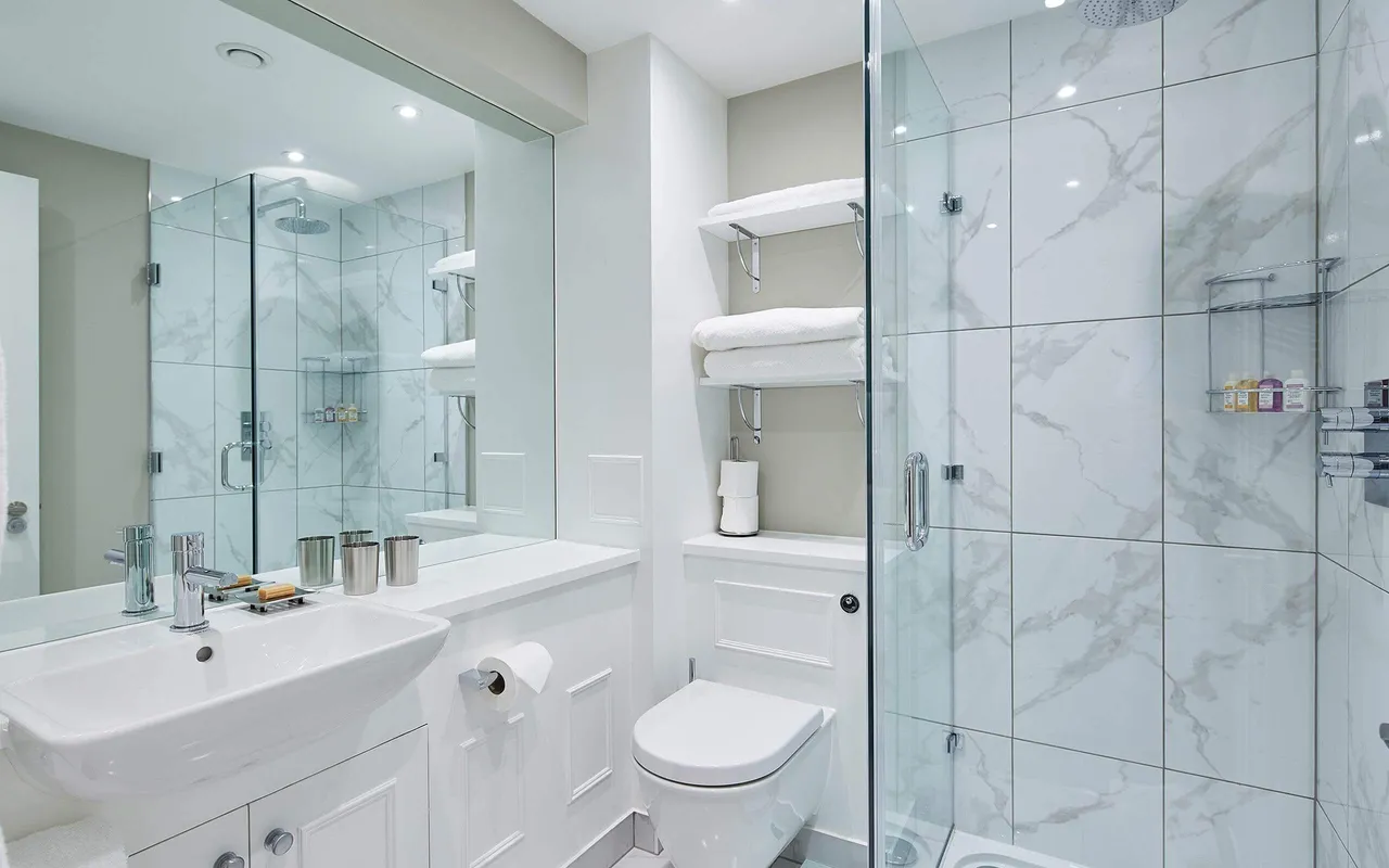 Studio Apartment, Cheval Calico House, 42b Bow Lane, London, photo 4