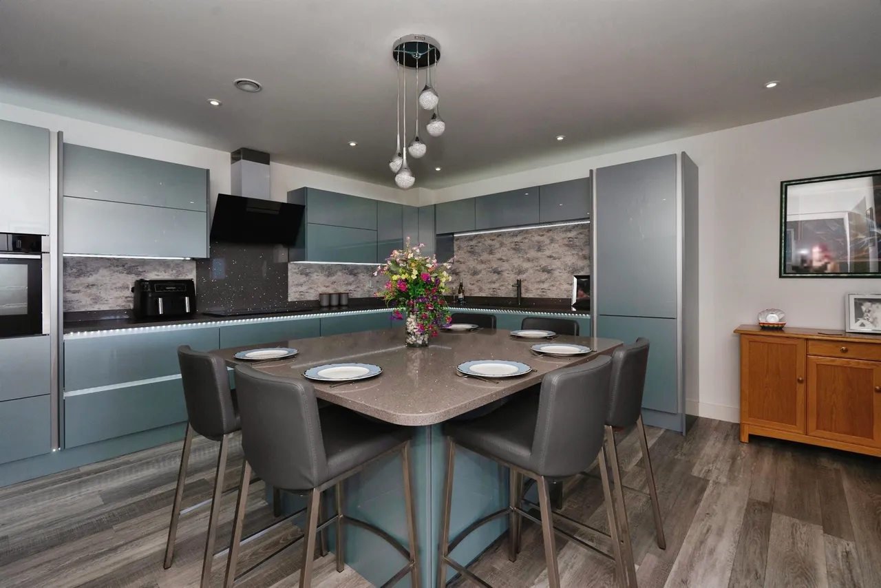 Claremont Road, Seaford, BN25, photo 6