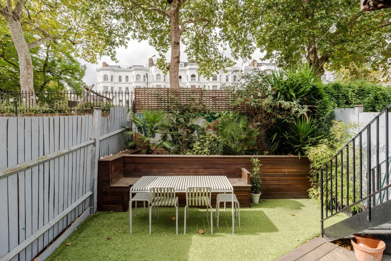 Powis Square, Notting Hill, London, W11 2BN, photo 2