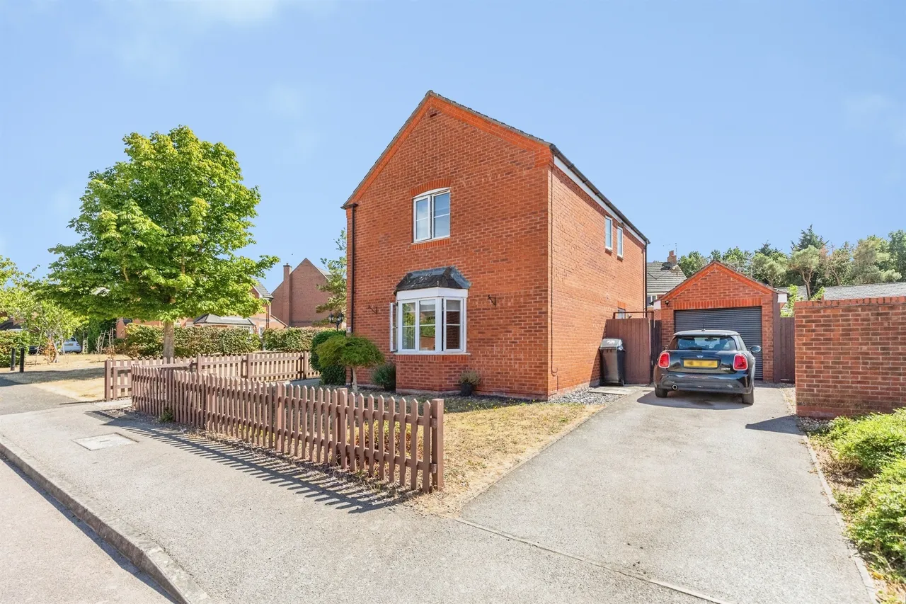 Hazel Copse, Northampton, NN4, photo 15