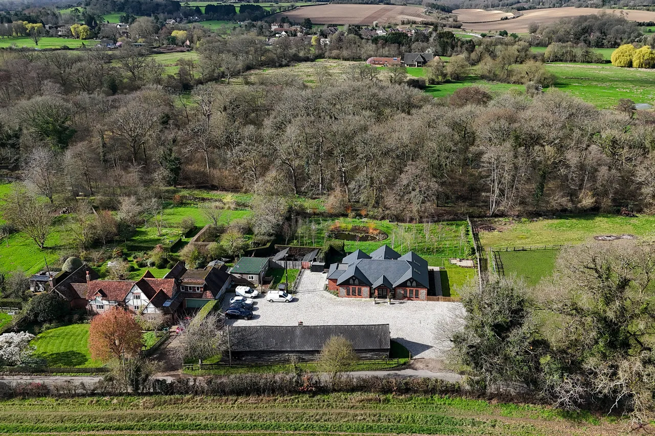 Sulham Lane, Pangbourne, RG8, photo 4