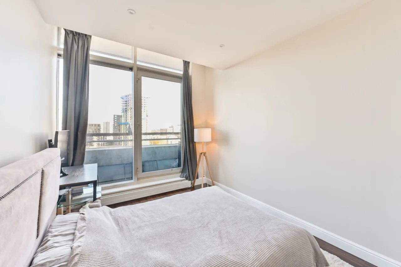 London, SW11, photo 12
