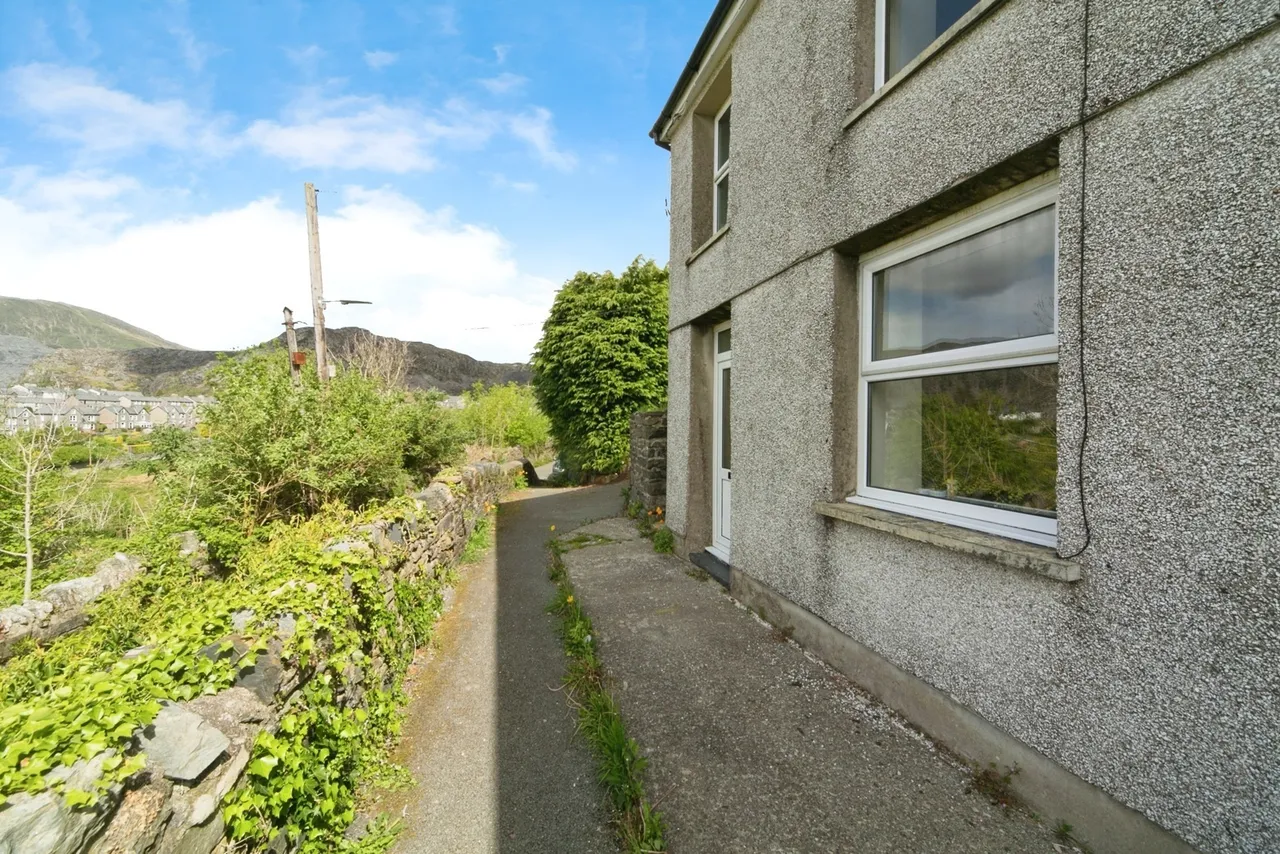 Pengelli Terrace, Blaenau Ffestiniog, LL41, photo 20
