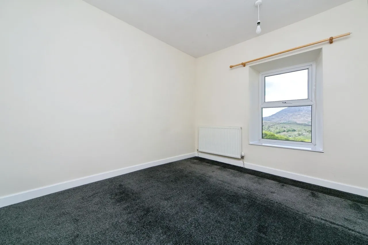 Pengelli Terrace, Blaenau Ffestiniog, LL41, photo 30