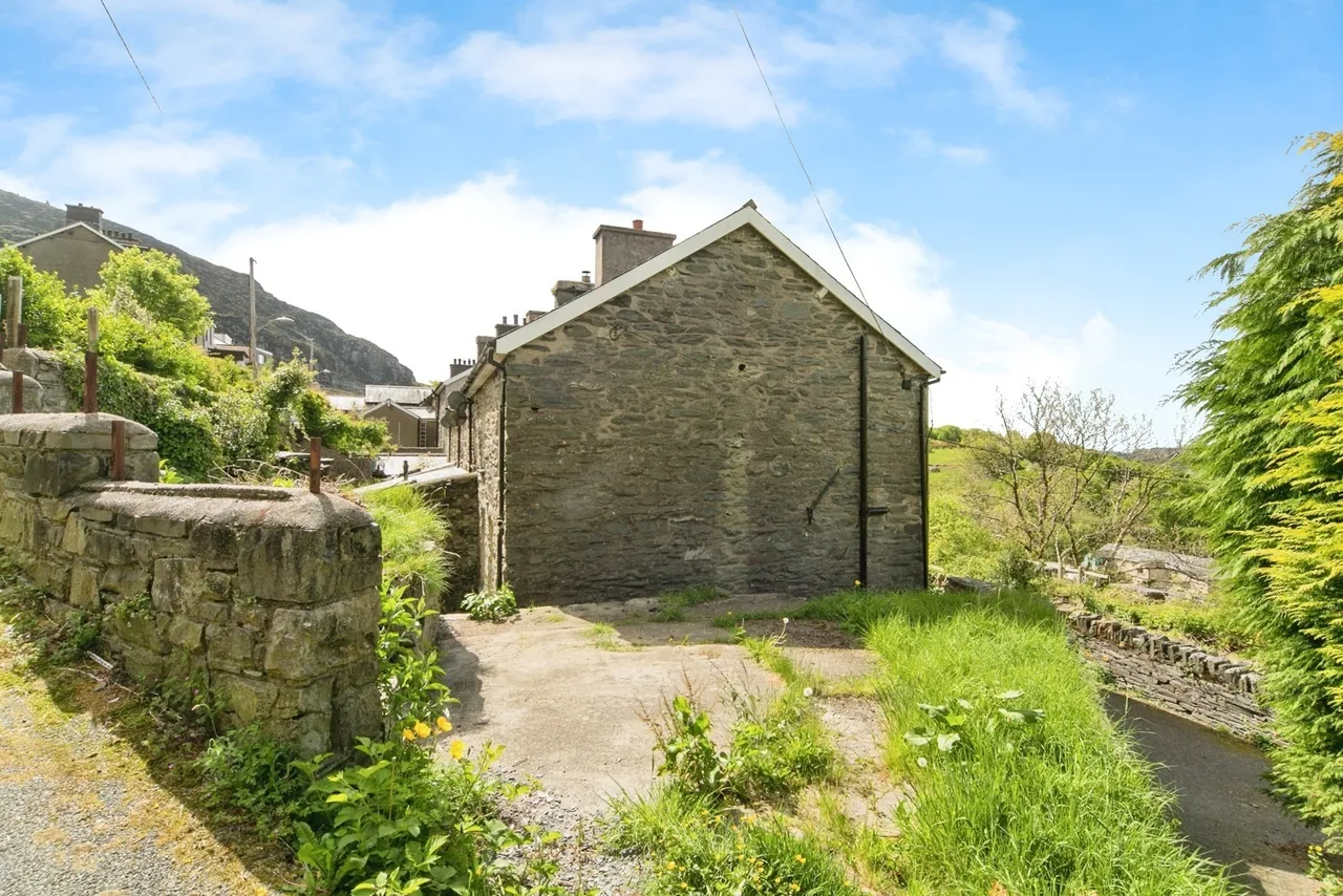 Pengelli Terrace, Blaenau Ffestiniog, LL41, photo 28