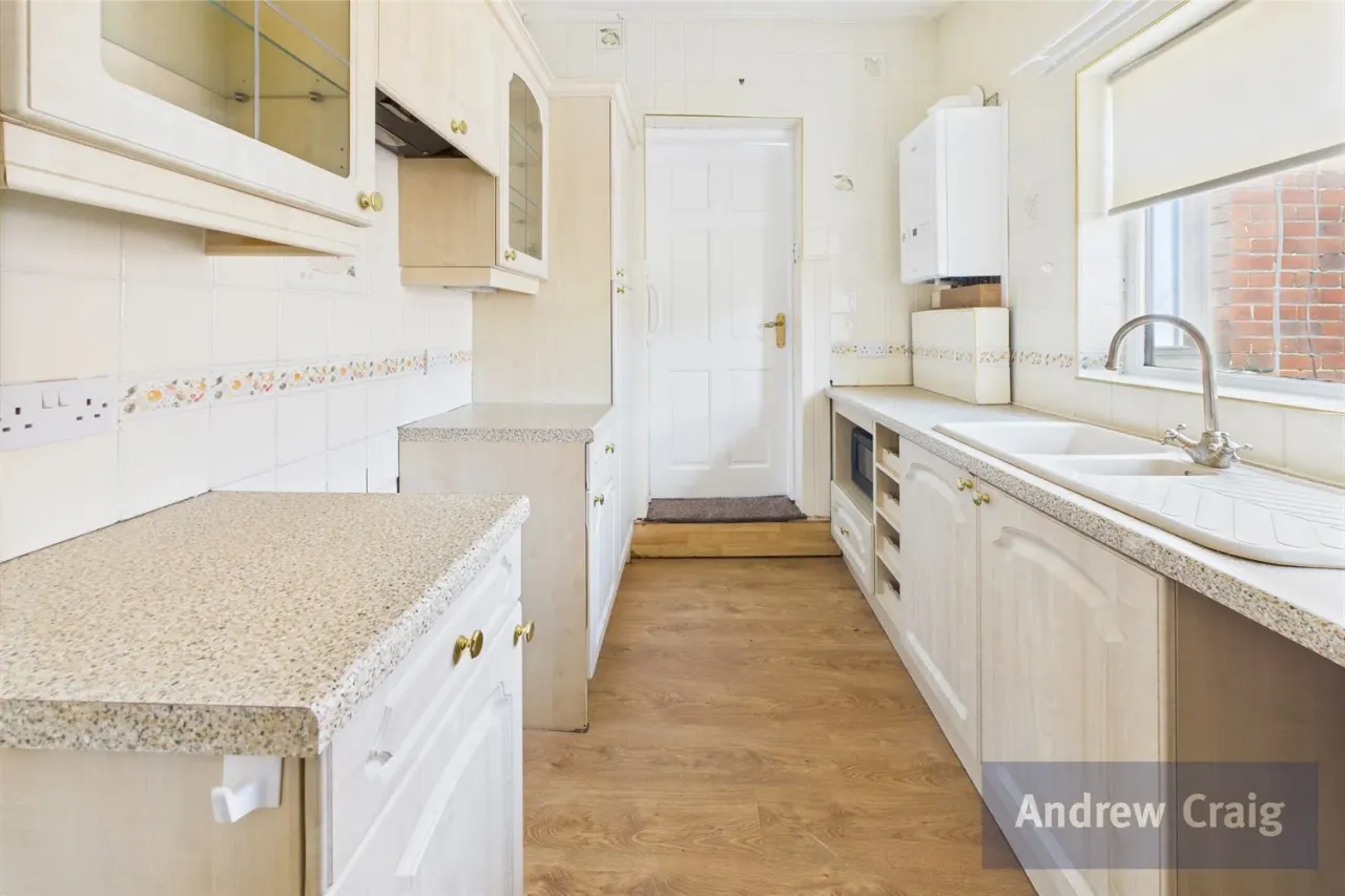 Stowell Terrace, Heworth, NE10, photo 3