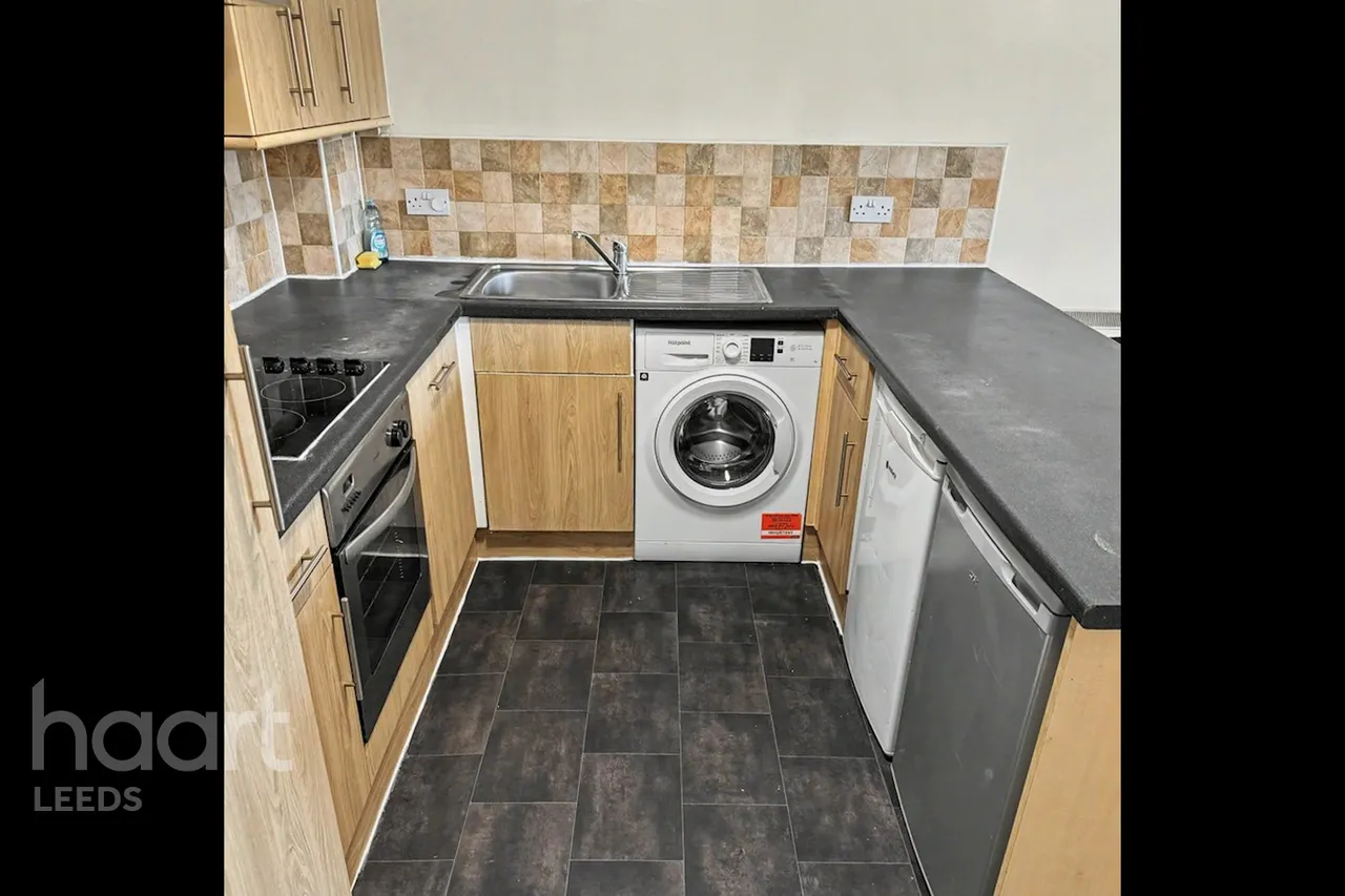 Admiral Street, Leeds, LS11, photo 6