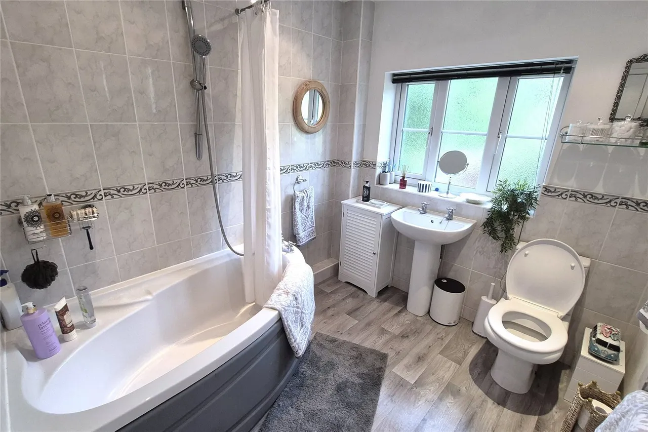 Argyll Close, Macclesfield, Cheshire, SK10, photo 23