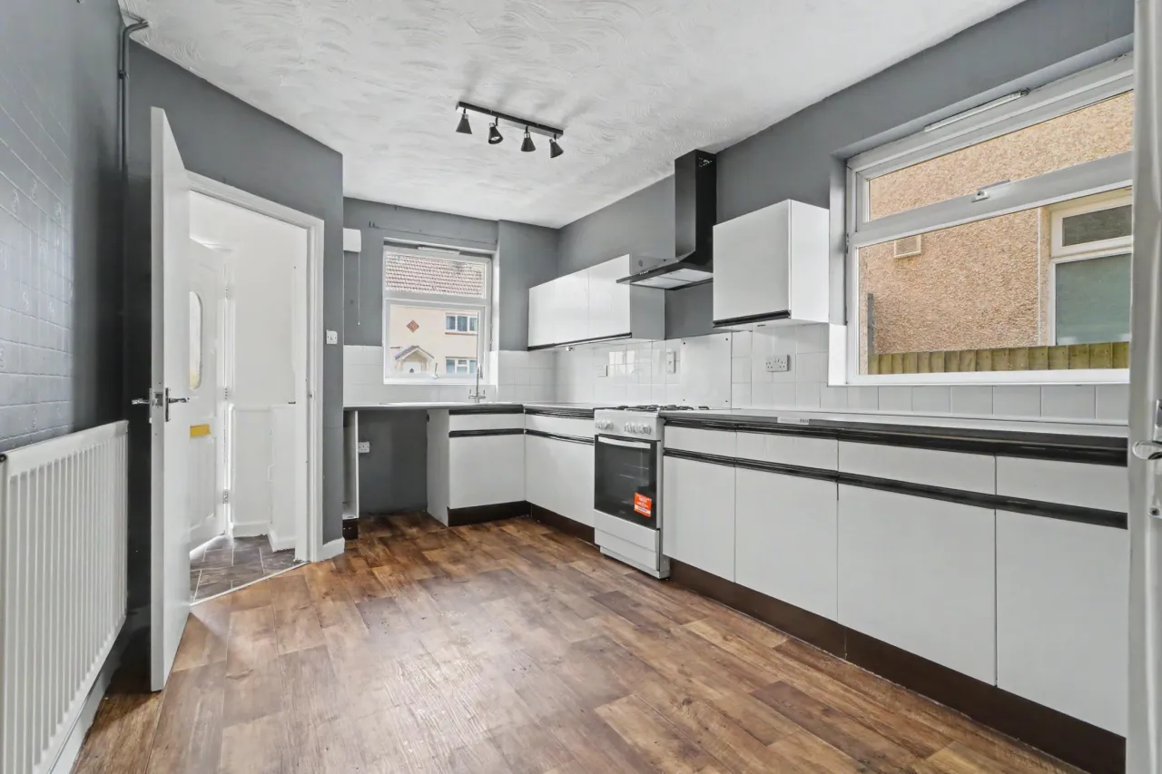 Second Avenue, Kidsgrove, ST7, photo 3
