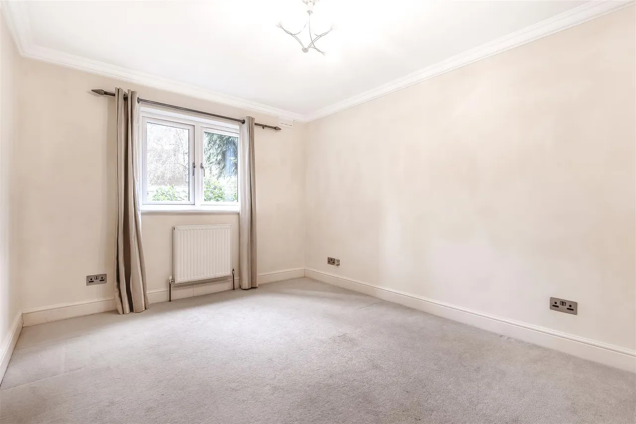 Sheen Gate Gardens, East Sheen, SW14, photo 7