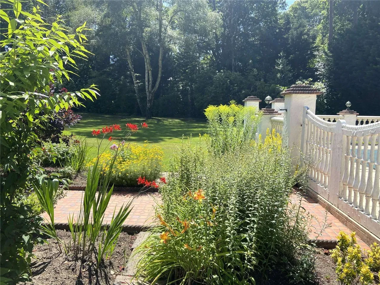 West Drive, Virginia Water, Surrey, GU25 4LY, photo 8