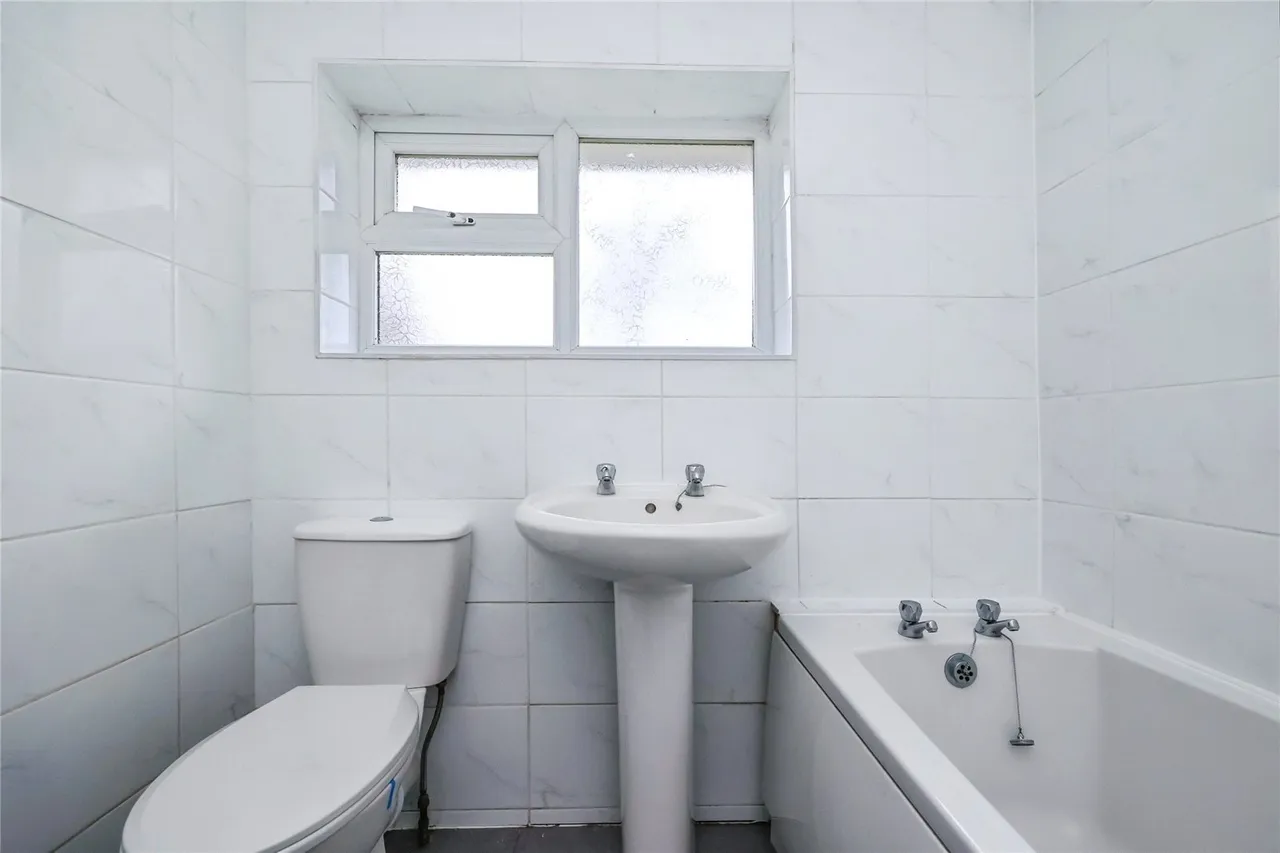 Ladbrooke Crescent, NOTTINGHAM, Nottinghamshire, NG6, photo 12